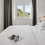 Villa Seaview Elza With Heated Pool, Summer Kitchen, Gym, Seaviews Jesenice (Split-Dalmatia)