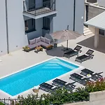 Seaview Elza With Heated Pool, Summer Kitchen, Gym, Seaviews Villa *