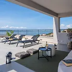 Seaview Elza With Heated Pool, Summer Kitchen, Gym, Seaviews *