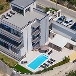 Seaview Elza With Heated Pool, Summer Kitchen, Gym, Seaviews Jesenice (Split-Dalmatia)