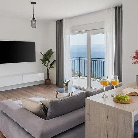 Villa Seaview Elza With Heated Pool, Summer Kitchen, Gym, Seaviews