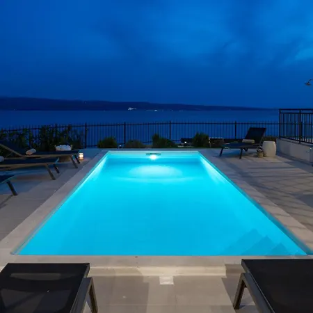 Seaview Elza With Heated Pool, Summer Kitchen, Gym, Seaviews Βίλα